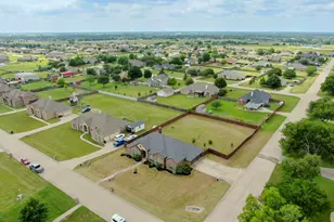 100 Windsor Cir, Waxahachie, TX 75165 - Photo 37