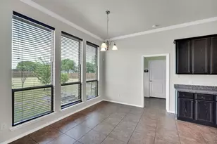 100 Windsor Cir, Waxahachie, TX 75165 - Photo 11