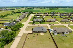 100 Windsor Cir, Waxahachie, TX 75165 - Photo 35