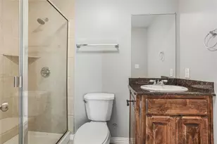 813 Beacon Hill Dr, Irving, TX 75061 - Photo 17