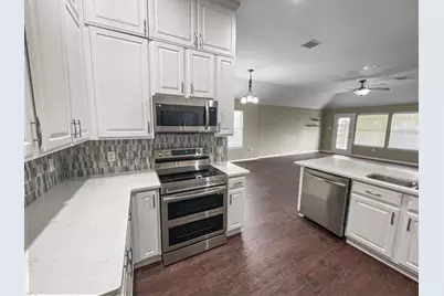 5624 Bedford Lane, The Colony, TX 75056 - Photo 9