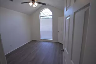 10212 Lone Eagle Ct, Fort Worth, TX 76108 - Photo 11
