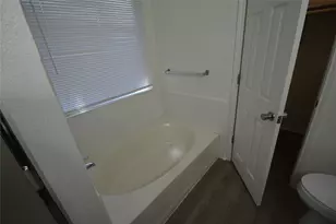 10212 Lone Eagle Ct, Fort Worth, TX 76108 - Photo 7
