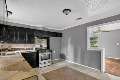 8752 Woodcastle Drive, Dallas, TX 75217 - Photo 5