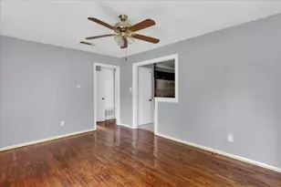 8752 Woodcastle Dr, Dallas, TX 75217 - Photo 17