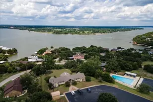 2215 Beverly Dr, Granbury, TX 76048 - Photo 31