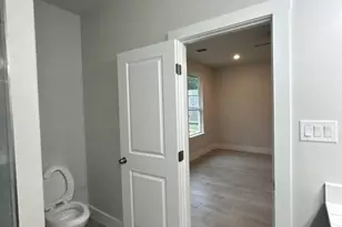 2215 Beverly Dr, Granbury, TX 76048 - Photo 13