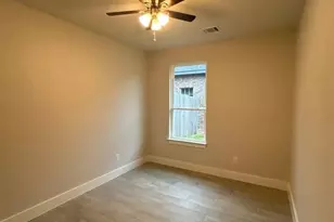 2215 Beverly Dr, Granbury, TX 76048 - Photo 23