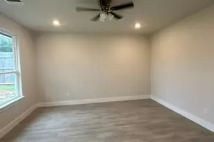 2215 Beverly Dr, Granbury, TX 76048 - Photo 27