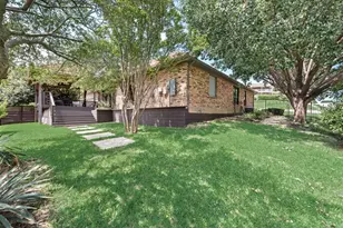 500 Del Rio Ct, Irving, TX 75062 - Photo 21