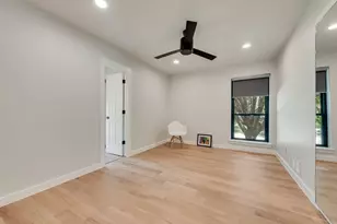 500 Del Rio Ct, Irving, TX 75062 - Photo 11