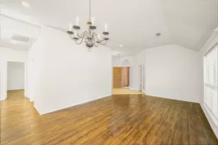 8300 Rayburn Ln, McKinney, TX 75072 - Photo 5