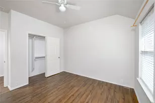 8300 Rayburn Ln, McKinney, TX 75072 - Photo 13