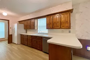 9931 Chimney Hill Ln, Dallas, TX 75243 - Photo 13