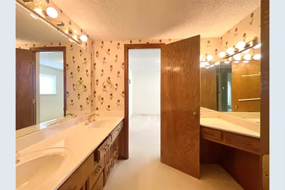 9931 Chimney Hill Lane, Dallas, TX 75243 - Photo 23