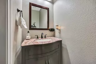 102 Lakeway Ln, Justin, TX 76247 - Photo 23