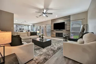 102 Lakeway Ln, Justin, TX 76247 - Photo 5
