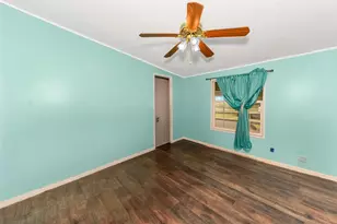 197 Co Rd 3382, Paradise, TX 76073 - Photo 11