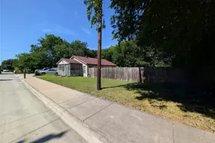 308 Short St, Mansfield, TX 76063 - Photo 3
