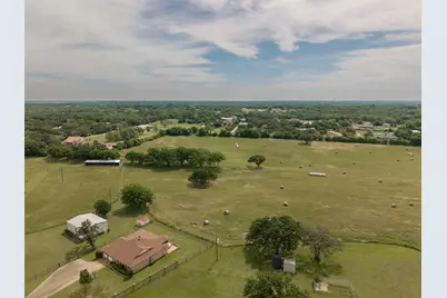 5309 Burleson Oaks Drive, Burleson, TX 76028 - Photo 17