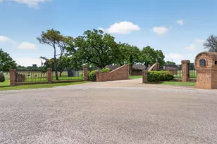 5309 Burleson Oaks Dr, Burleson, TX 76028 - Photo 3