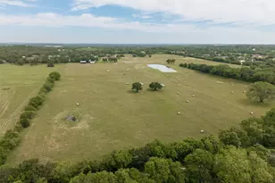 5309 Burleson Oaks Dr, Burleson, TX 76028 - Photo 9