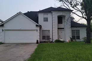 5917 Lakeview Ct, Haltom City, TX 76137 - Photo 1