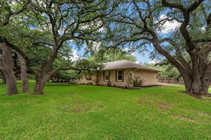 4901 Meadow Wood Dr, Waco, TX 76710 - Photo 37