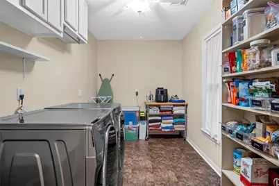 4901 Meadow Wood Drive, Waco, TX 76710 - Photo 15