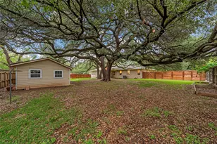 4901 Meadow Wood Dr, Waco, TX 76710 - Photo 27