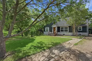 1630 W Crawford St, Denison, TX 75020 - Photo 3