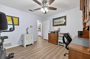 4043 Glenbrook Dr, Arlington, TX 76015 - Photo 19