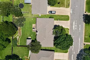 4043 Glenbrook Dr, Arlington, TX 76015 - Photo 35