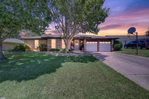 4043 Glenbrook Dr, Arlington, TX 76015 - Photo 37