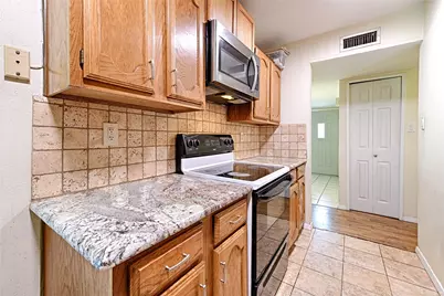 438 Woodhurst Drive, Coppell, TX 75019 - Photo 11