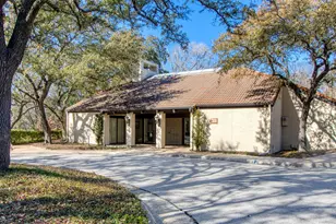 9606 Glenacre, Dallas, TX 75243 - Photo 33