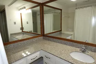 7640 W Greenway Blvd, Dallas, TX 75209 - Photo 9