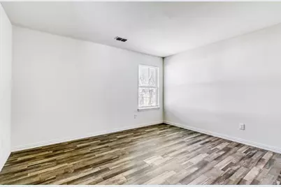 602 N Taylor Street, Gainesville, TX 76240 - Photo 9