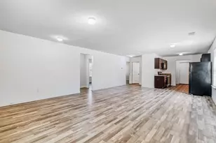 602 N Taylor St, Gainesville, TX 76240 - Photo 5