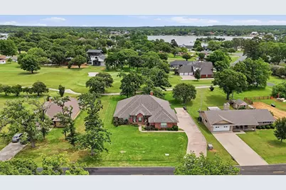 730 Kiowa Drive W, Lake Kiowa, TX 76240 - Photo 31