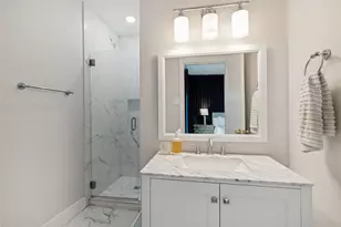 1023 Mt Auburn Ave, Dallas, TX 75223 - Photo 15
