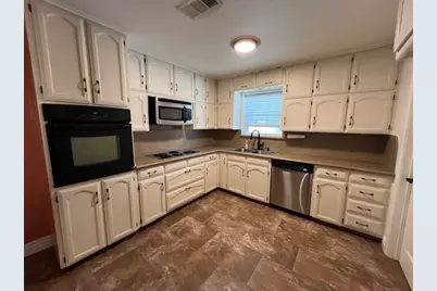 1401 Fieldstone Court E, Bedford, TX 76022 - Photo 7