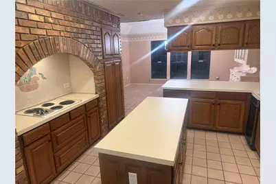 836 Lombardy Court, Fort Worth, TX 76112 - Photo 13