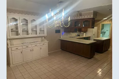 836 Lombardy Court, Fort Worth, TX 76112 - Photo 5
