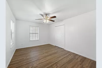 308 Oakwood Street, Chico, TX 76431 - Photo 17
