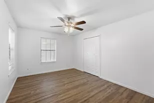 308 Oakwood St, Chico, TX 76431 - Photo 17