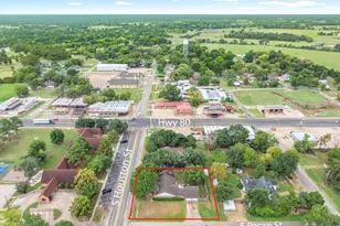 202 S Houston St, Edgewood, TX 75117 - Photo 7