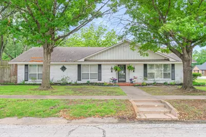 202 S Houston Street, Edgewood, TX 75117 - Photo 1