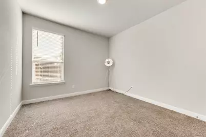 300 Clayton Street, Glenn Heights, TX 75154 - Photo 17