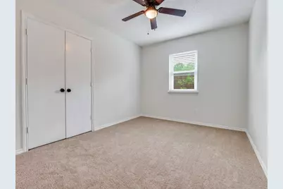 321 Campo Street, Grand Prairie, TX 75051 - Photo 17